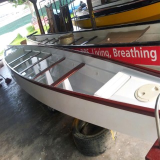 Dragon boat repair
